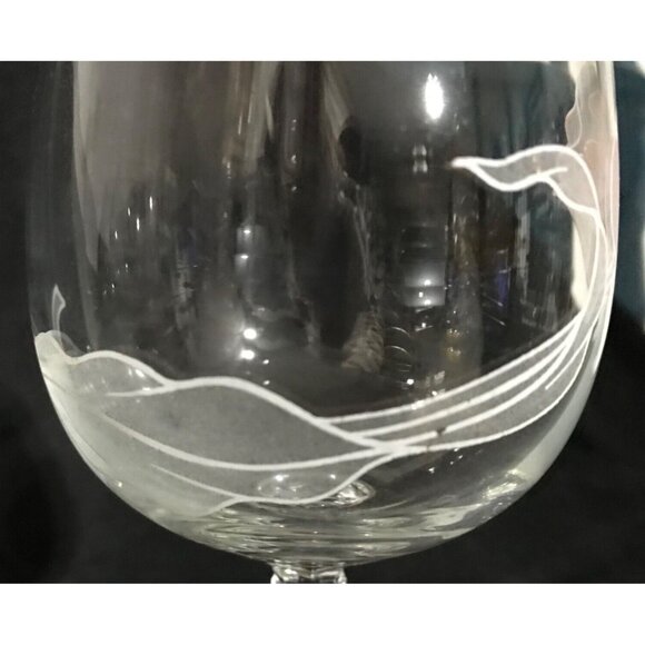 Bohemia Crystal-Crystalex Tulip Pattern Hand Blown Wine Glass Set of 3 - Picture 5 of 9